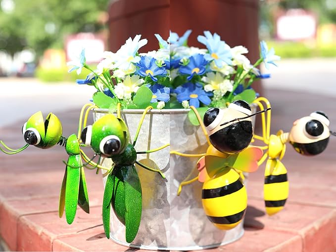 Cruis Cuka Metal Yard Art Garden Decor Cute Grasshopper & Bee Lawn Ornament Backyard Decorations Animal Hanging Flower Pot and Vase Hugger - Set of 4