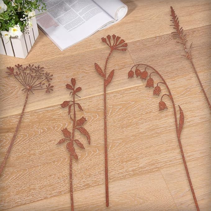 GORGECRAFT 5Pcs 5 Styles Metal Flower Garden Stakes Rusty Iron Rustic Plants Floral Leaf Shaped Art Decorative Signs Stake for Outside Lawn Yard Art Outdoor Walkway Potted Accessory