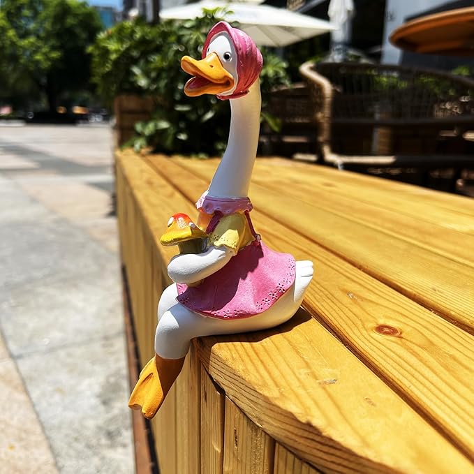 Handside Garden Statues Couple Animal Cartoon Resin Cute Sitting Sculpture Goose Lovers Figurine Gift for Wedding Art Décor for Yard Home Patio and Office (Goose)