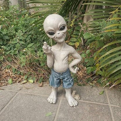 Alien Statues Peace,Out of This World Extra Terrestrial Alien Statue,Courtyard Decoration,UFO Extraterrestrial Figurine Garden Stakes Set