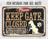 Lone Star Art Garden Stake Metal Signs - Durable Metal Sign - Use Indoor/Outdoor - Great Entryway and Fence Warning Sign and Gift for Dog Owners (12" x 18", Keep Gate Closed Dog)