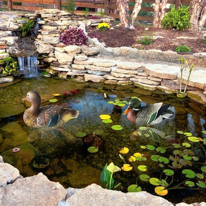 Akozon Pond Floating Duck Statue - Duck Sculpture for Garden, Pond, Pool Decor - Outdoor Ornament for Home, Office, and Fish Tanks ()