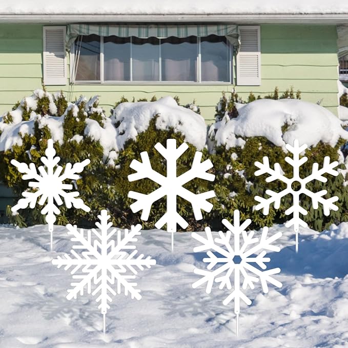 5 Pcs Winter Snowflake Yard Signs Metal Snowflake Yard Stakes White Winter Wonderland Decorations Decorative Christmas Lawn Signs for Indoor Outdoor Garden Lawn Holiday Party Decor