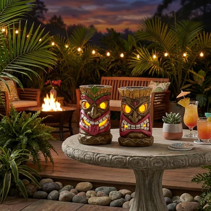TERESA'S COLLECTIONS Tiki Head Garden Decor with Solar Outdoor Light, Set of 2 Tropical Hawaiian Tiki Torch Resin Christmas Decorations Garden Sculptures & Statues Yard Decor Thanksgiving Gifts 6"