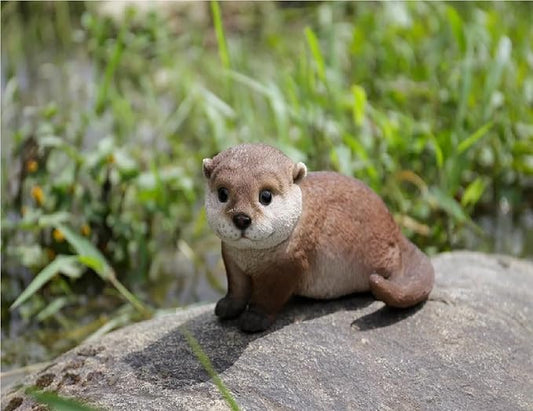 HI-LINE Leaning Forward Otter Outdoor Garden Statue - 7.5"