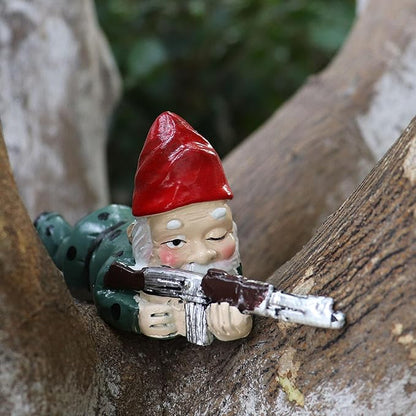 Tirifer Garden Gnome with Gun, Gnome Soldiers Military Army Tactical Gnome Statue Garden Gnome Gun for Indoor Outdoor, Patio, Yard, Lawn Ornaments, Home Décor