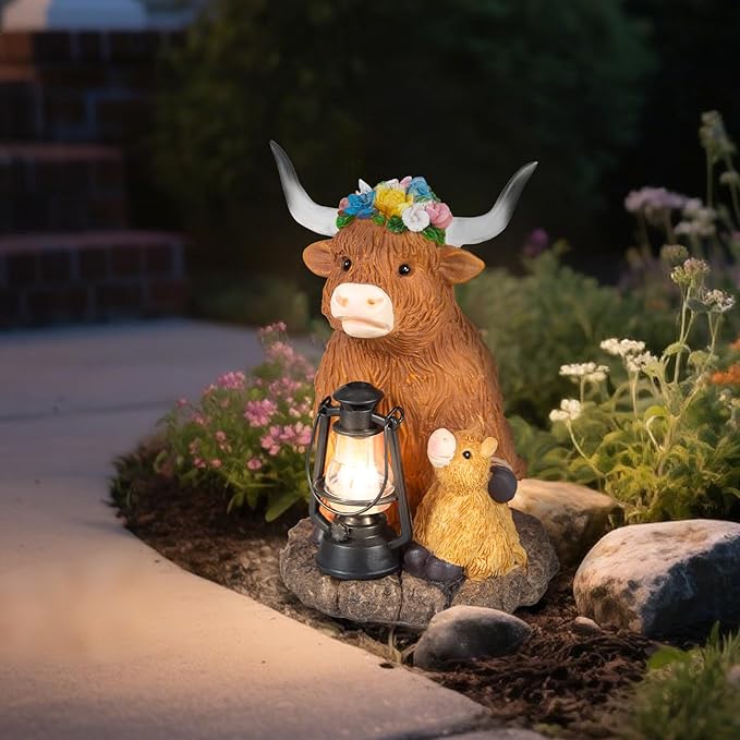Highland Cow Solar Lights, Solar Powered Statues for Garden,Outside Decor with Latern for Yard Birthday Easter Gifts for Grandma Mom Women Funny Decorations for Yard and Patio Gifts