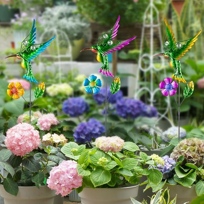 3 Pcs Hummingbird Decorative Garden Stakes with Metal Flower Set Spring Outdoor Decor,Metal Yard Art Stakes for Outside Garden Porch Lawn Plant Pot Flower Bed