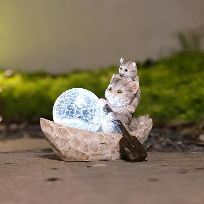 Rezpuao Garden Statue of Cat,Garden Decor Cat Figurine,Cats Outdoor Statue,Solar Decor for Patio,Balcony,Yard,Lawn Ornament