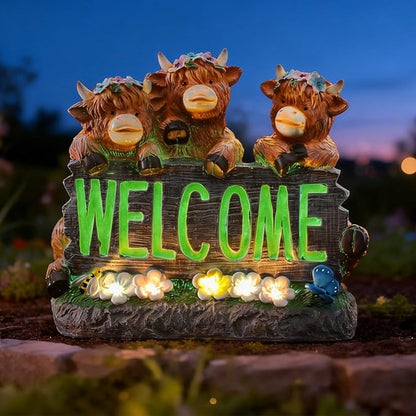 Solar Highland Cow Garden Statue Outdoor Decor - Rustic Farmhouse Decorations & Christmas, Birthday Housewarming Gifts for Mom, Grandma, Women, Resin