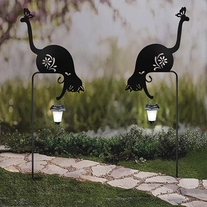Cat Holding Solar Lantern Garden Stakes Outdoor Metal Cat Stakes Decorative Garden Stakes Suitable for Yard and Lawns(Cats Decor Garden Stake)