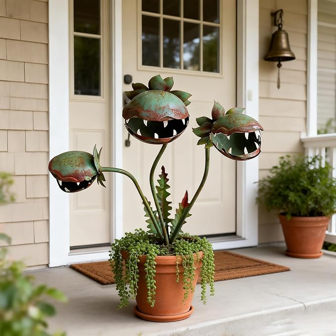 Whimsical Metal Carnivorous Plant Garden Stake, 25-Inch Large Funny Outdoor Yard Decor, Carnivorous Plant Garden Stake, for Lawn Garden Patio Halloween Gothic Yard Decoration (C)