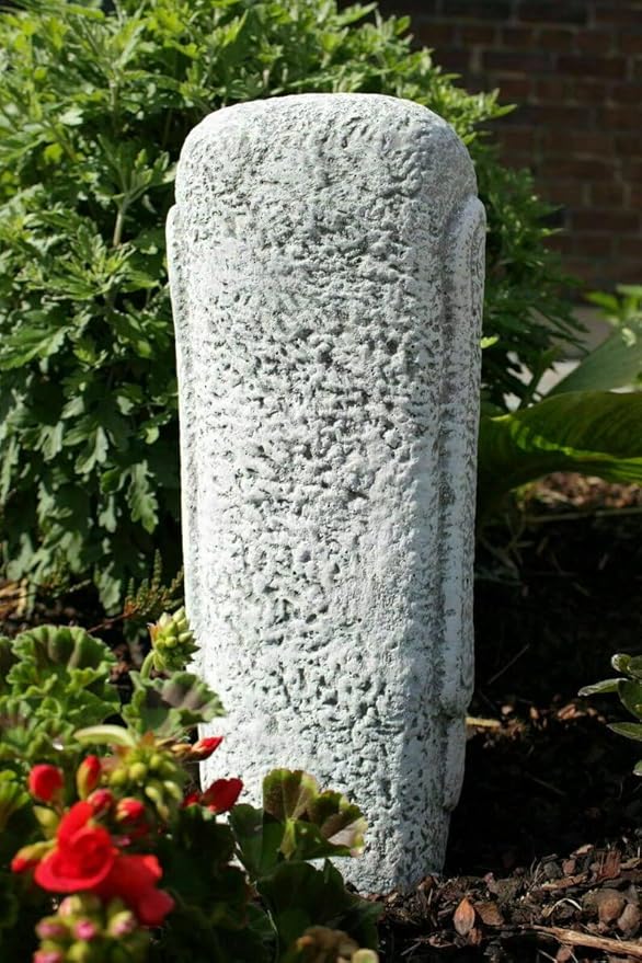Massive Moai Figure Easter Island Figure Easter Island Moai Head Statue Concrete Garden Decoration