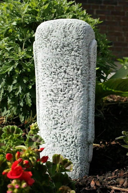 Massive Moai Figure Easter Island Figure Easter Island Moai Head Statue Concrete Garden Decoration