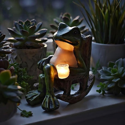 Solar Garden Statues Outdoor Decor,Frog Figurine Solar Lights, Waterproof Solar Lantern for Balcony Patio Porch Lawn Yard Ornament Art - Gift Ideas for Gardening Grandma Women 3.94"x3.54"x2.36"