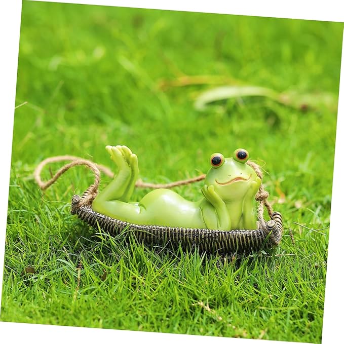UPKOCH Adorable Hanging Frog Ornament Resin Garden Frog Figurine for Outdoor Decor for Tree Decoration Unique Garden Frogs Statue Charming Home Accent
