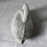 Garden Statues Garden Pond Float Swan Decor Swan Figurine Float Realistic for Courtyard Gardens Yard Lawn Sculpture Country Farm Figures Yard Ornaments Decor