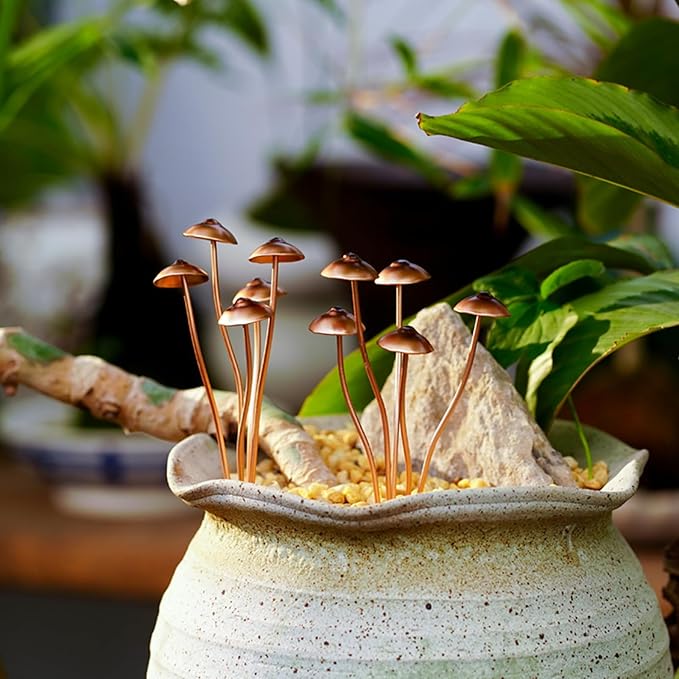 2 PCS Metal Mushroom Statue,Iron Art Mushroom Sculpture Flower Pot Decoration,Mushroom Statue Stake Decoration,Iron Mushroom Garden Ornaments for Patio Lawn Yard Decoration