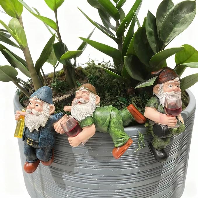 3-piece Fairy Garden Gnome Set, Beer-Drinking Gnome Resin Statue, Outdoor Decorative Item (Colorful)
