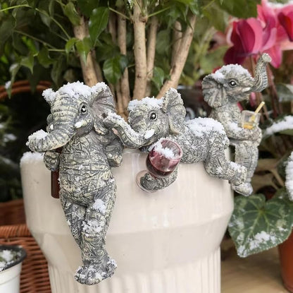 3-piece Fairy Garden Gnome Set, Beer-Drinking Gnome Resin Statue, Outdoor Decorative Item (Gray)