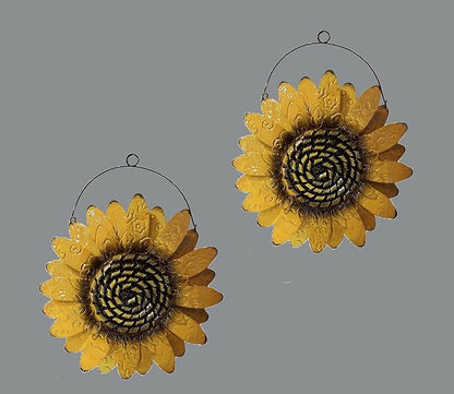 SeasonsEasy Metal Sunflower Wall Decor, Set of 2 Yellow Floral Wall Decoration with Wire Hanger for Living Room, Bedroom, Kitchen, Bathroom Decor, Outdoor Garden and Patio Wall Art