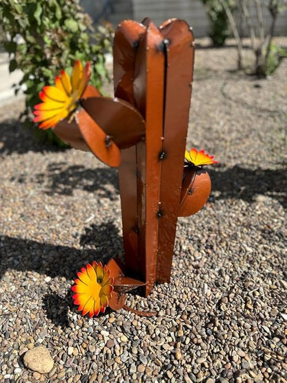 Metal Saguaro Cactus - Garden Art (Copper)
