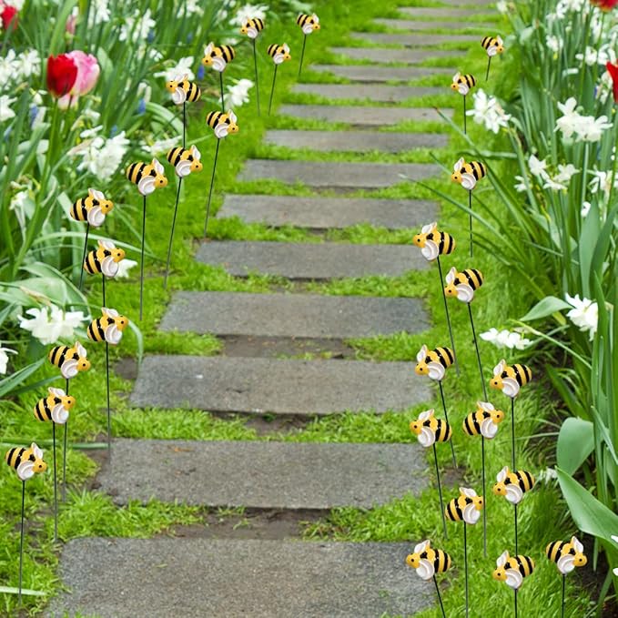 10Pcs Bee Garden Stakes Decor Metal Yard Art Ornaments Front Yard Art Stick Floral Picks Spring Summer Resin Bumble Bees Garden Stakes Outdoor Lawn Pathway Patio Plant Pot, Flower Bed Yellow