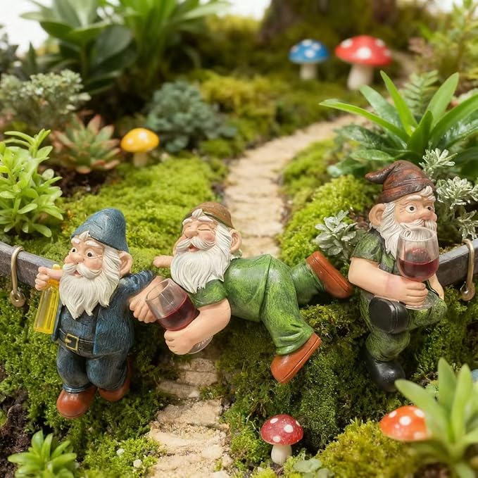 3-piece Fairy Garden Gnome Set, Beer-Drinking Gnome Resin Statue, Outdoor Decorative Item (Colorful)