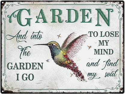 Bnesi Garden Signs for Outside Rustic Garden Home Outdoor Sign Decor Gift for Mothers Day, Grandmas Humming Bird Outside Sign Decoration Welcome Sign Patio Signs and Decor Outdoor (Green, Plant)