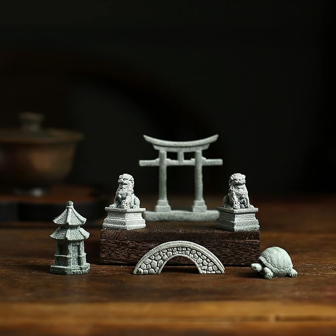 6 PCS Mini Zen Garden Accessories, Miniature Garden Bridge Foo Dogs Torii Gate Sandstone Figurines Meditation Zen Decor Japanese Fish Tank Terrarium Bonsai Decorations (Art Deco)