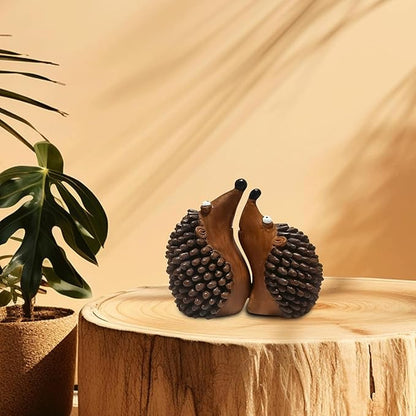 Garden Statues 1Pair Couple Hedgehog Statues Cute Resin Animals Figurines Sculptures Garden for Yard Landscape Plant Pots Craft Wedding Yard Ornaments Decor