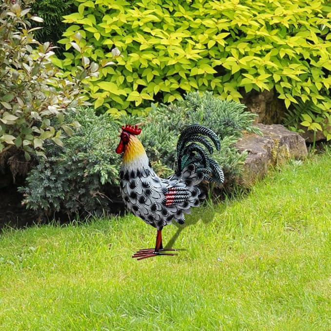 Metal Rooster Yard Decor,16 in Outdoor Chicken Statue Decoration for Patio Lawn Garden,3D Rooster Garden Statues,Chicken Yard Art Sculpture Outdoor Figurines,Metal Chicken Decor,1 Pcs (3 Color)