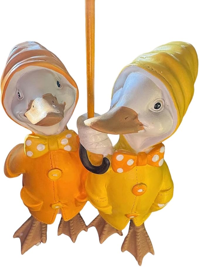 Cute Couple Ducks Holding Umbrella Garden Statues Outdoor Sculptures, Resin Cartoon Animal Figurines for Patio, Yard, Balcony, Creative Crafts Art Ornaments