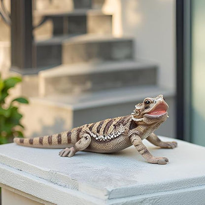 Garden Lizard Statue - Resin Reptile Sculpture, Indoor and Outdoor Home and Garden Lizard Sculpture, Lizard Decor, for Nature Lovers and Homeowners