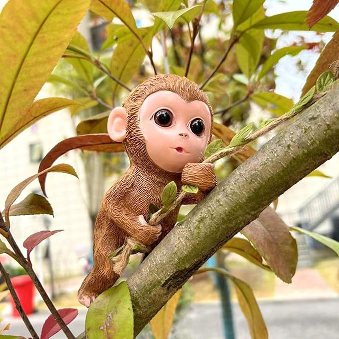 Climbing Monkey Tree Hugger Garden Monkey Statue Resin Animal Sculpture Yard Decor for Outside, Funny Tree Climber Figurine Outdoor Patio Lawn Decor
