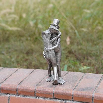 Frog Garden Decor Gifts for Women - Resin Decorative Sculpture Patina Dancing Home Statue with Bowler Hat Unique Animal Tabletop Shelf Decoration for Garden 4.2 * 2.9 * 8.5 inch