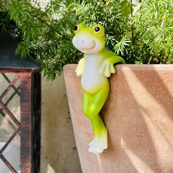 Banax 2 Pcs Cute Climbing Frog, Figurines Frog Statue Flower Pot Hugger Resin Hanging Sculpture Outdoor Statue Plant Pot Decorations for Home Garden Patio Lawn Yard Ornaments