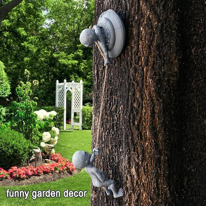 Alien Tree Huggers Decorations Tree Sculptures Figurines - Aliens Climbing Rope Statues for Garden Decor Outdoor Whimsical Tree Ornaments - 2pcs Dreamy Garden Yard Art Decoration
