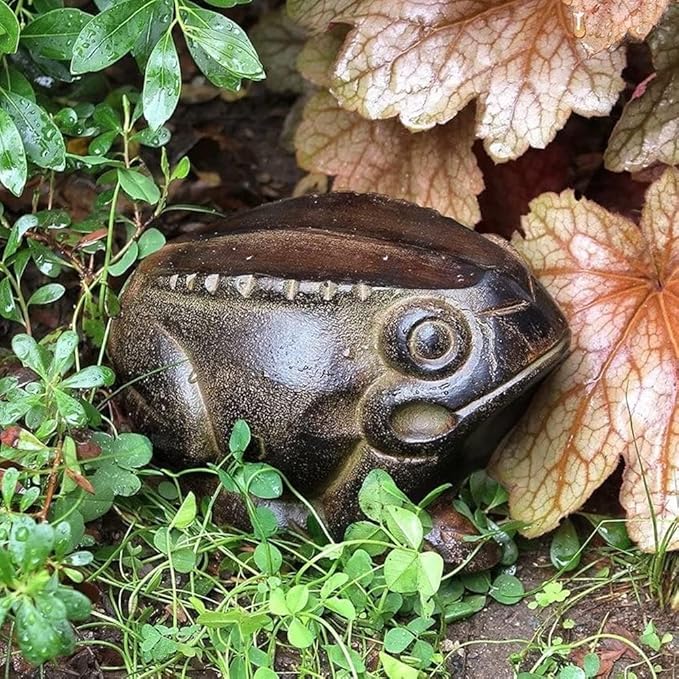 FRG-01 Aluminum Metal Garden Statue Frog Folk-Art Style Sculpture with Dark Bronze Finish Decorative Outdoor Yard Decor Unique Frog Statue for Garden and Landscaping