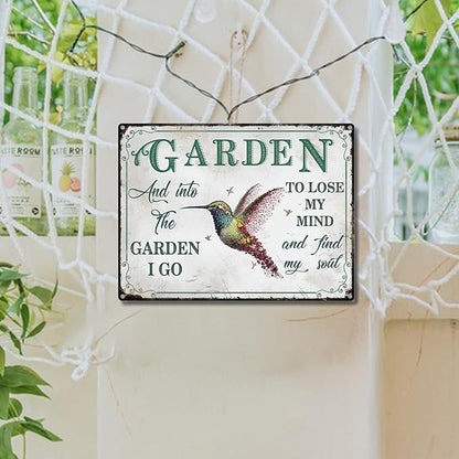 Bnesi Garden Signs for Outside Rustic Garden Home Outdoor Sign Decor Gift for Mothers Day, Grandmas Humming Bird Outside Sign Decoration Welcome Sign Patio Signs and Decor Outdoor (Green, Plant)