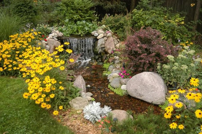 HALF OFF PONDS Savio Pond Free 3300 Waterfall Kit, with 10 ft by 25 ft EPDM Liner and 3,300 GPH Water Pump - PSS0