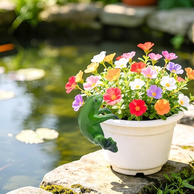 Mini Resin Frog Garden Statue Frog Flower Pot Hugger Figurines Planter Hanger Pot Plant Decoration Ornament for Fence Yard Lawn Balcony Patio Outdoor Indoor, for Family or Friends Gift