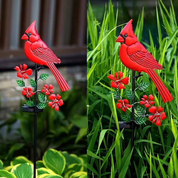 Cardinal Decor Garden Stake,Solar Metal Red Cardinal, Cardinal Bird Figurine Lights with Powered LED Garden Outdoor Decor for Balcony, Yard, Lawn, Pathway, Walkway