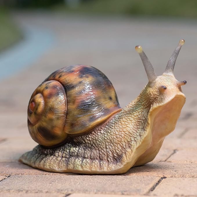 Garden Snail Sculpture, Reptile Resin Sculpture, Suitable for Outdoor Courtyard Pond Garden Lawn Decor Landscape, is The for Garden Enthusiasts (7 inches)