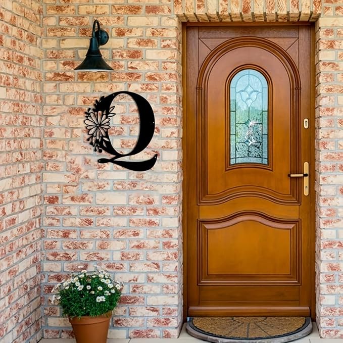 Metal Name Sign,Initial Welcome Letter Monogram Wall Decor,Wall Art Last Name Signs,Garden Door Decor for Outside,Wedding,House Warming Gift,12 inch in Height (Letter Q)