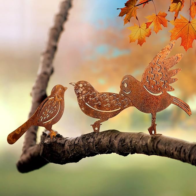 GWHOLE 4Pcs Rusty Metal Birds, Outdoor Decor Garden Bird Statue Metal Yard Art Ornaments for Garden Patio Bird Decoration