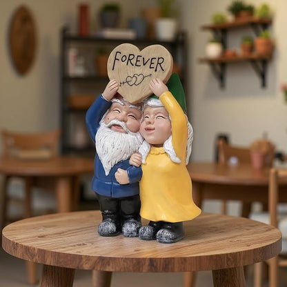 Kiss Garden Gnome Statue Couple in Love Collectible Figurine Mr and Mrs Gnome Sculpture Romantic Gnome Lover Couple Statues Indoor Outdoor Yard Home Décor Mom Dad Friends Gifts (D)