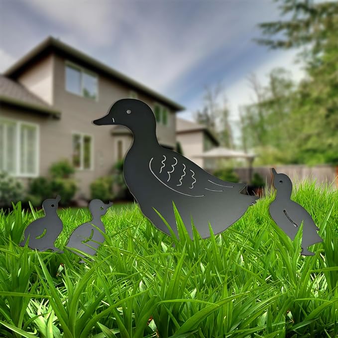Premium Metal Duck Yard Art, Rustproof Black Silhouette Animal Stake for Garden, Lawn & Patio, Weather Resistant Farmhouse Outdoor Decor