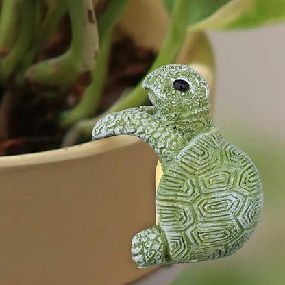 Tortoise Figure Plant Pot Hanger, Turtle Flower Pot Hugger, Resin Tortoise Statue, Funny Pot Huggers for Planters, Cute Climbing Tortoise Flower Pot Hugger, Garden Fence Balcony Patio Yard (GREEN)
