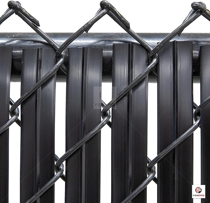 Chain Link Fence Privacy Blade Slates with Bottom Lock 4x10 Ft Black for Gardening, Privacy, Outdoor Wall, Balcony, Patio, Yard, Safety Fence Screen Cover for Dog, Cat, Pet Hedge Slats
